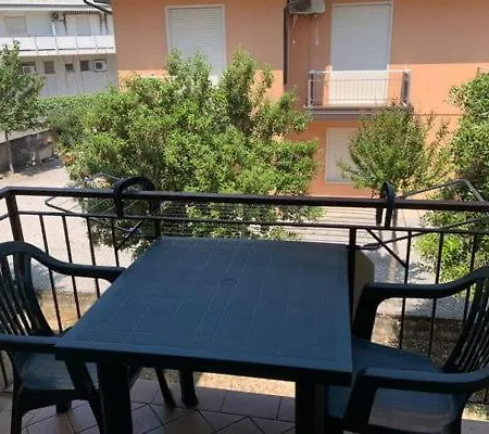 Giallo - Over The Rainbow - - 4 Posti Letto * Lido di Jesolo